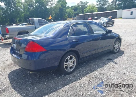 2006 Honda Accord 2.4 Ex z USA, uszkodzony, nr VIN 1HGCM56716A162095